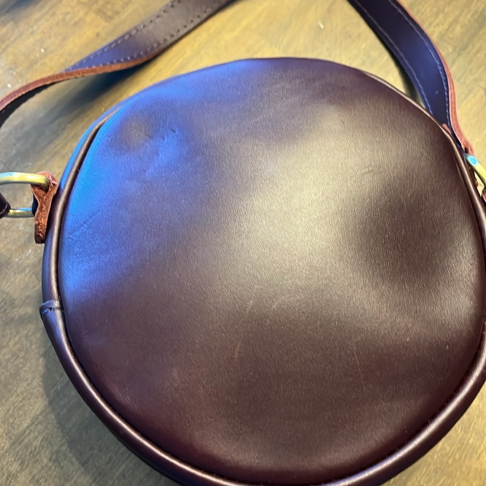 Portland circle bag leather crossbody medium - Picture 2 of 8